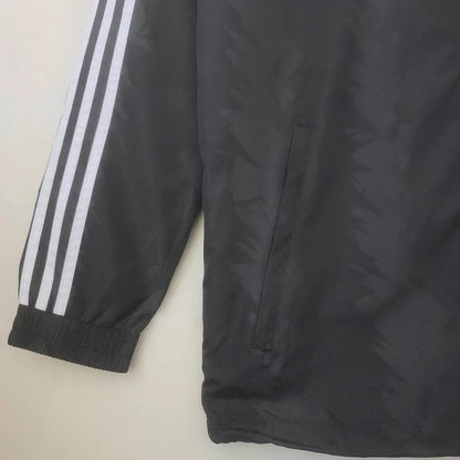 2022/2023 Manchester United Windbreaker Black White Edge